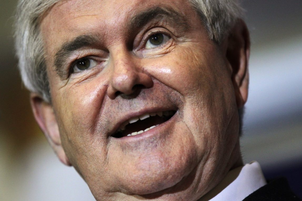 Gingrich vows to establish a colony on the moon by 2020