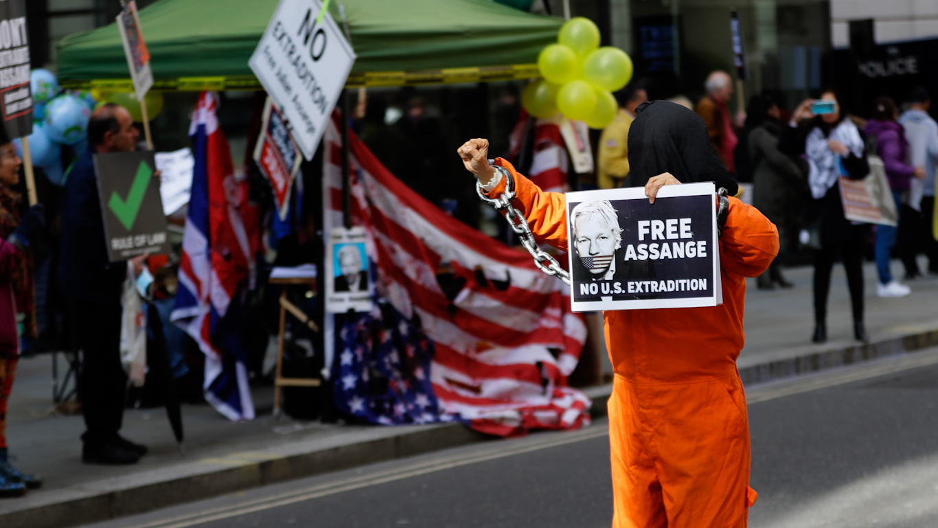 Julian Assange protest Photo of the day